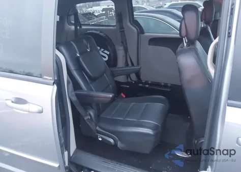 2013 Dodge Grand Caravan Sxt z USA, uszkodzony, nr VIN 2C4RDGCG5DR549931